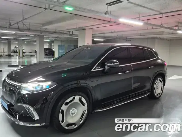 Mercedes-Benz EQS SUV 2024 — Photo 2/10