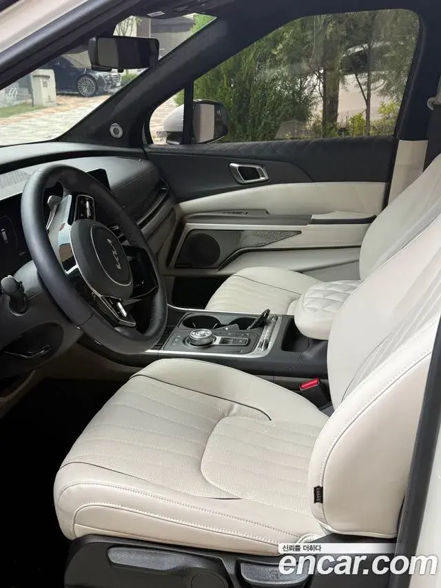 Kia Carnival 2024 — Photo 17/20