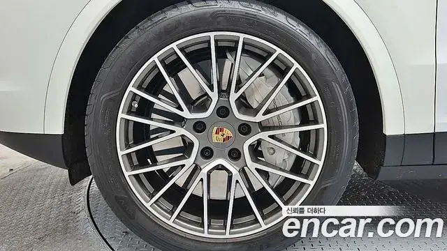Porsche Cayenne 2020 — Şəkil 13/20