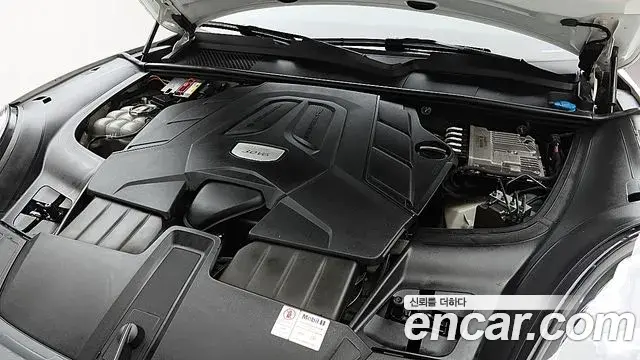 Porsche Cayenne 2020 — Şəkil 11/20