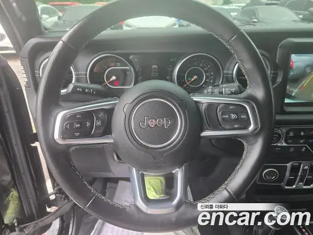 Jeep Wrangler 2018 — Şəkil 5/16