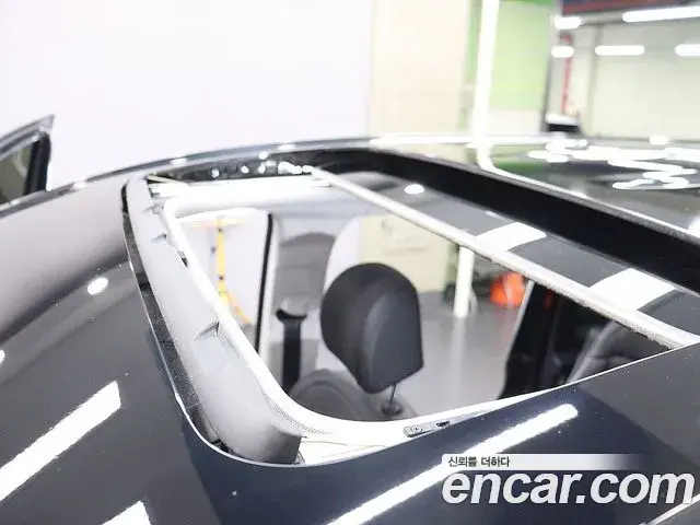 Hyundai Staria 2025 — Şəkil 11/20
