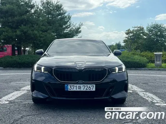 BMW 5 Series 2025 — ფოტო 18/18