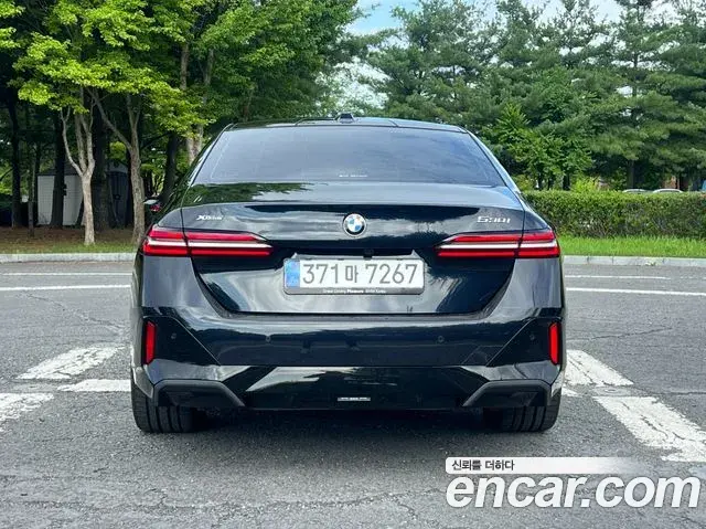 BMW 5 Series 2025 — ფოტო 5/18