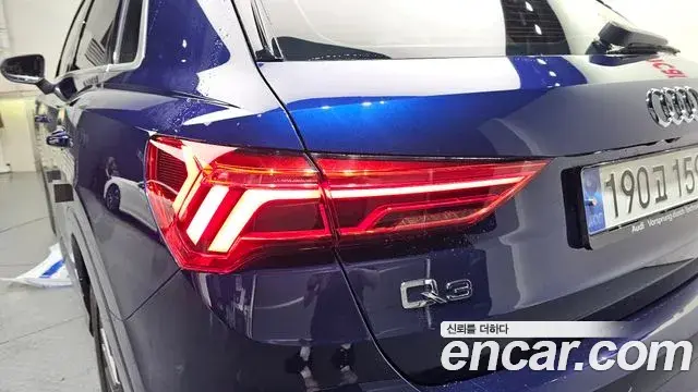 Audi Q3 2023 — ფოტო 23/30