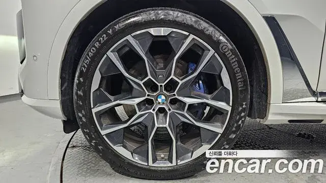 BMW X7 2023 — ფოტო 2/20