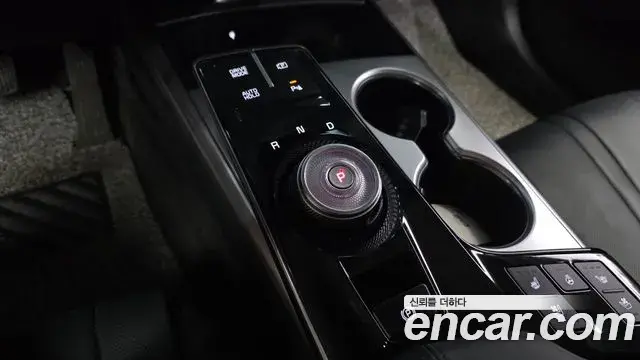 Kia K8 2021 — Photo 9/20