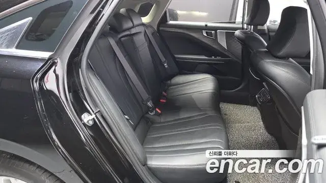 Kia K8 2021 — Photo 11/20