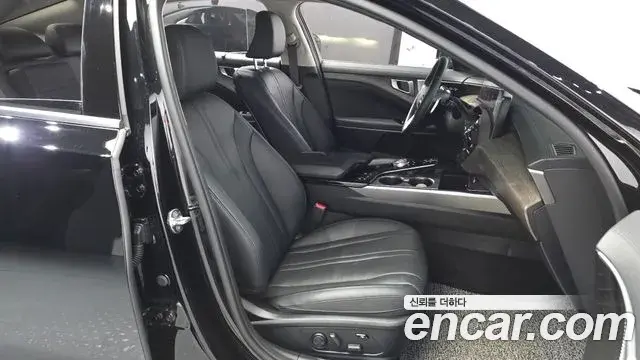Kia K8 2021 — Photo 12/20