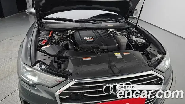 Audi A6 2023 — ფოტო 15/31