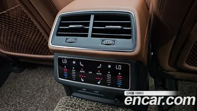 Audi A6 2023 — ფოტო 26/31