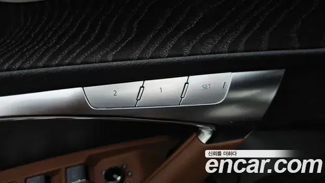 Audi A6 2023 — ფოტო 13/31