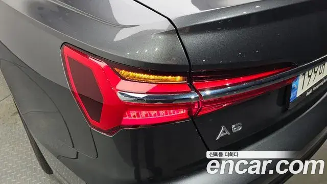 Audi A6 2023 — ფოტო 27/31