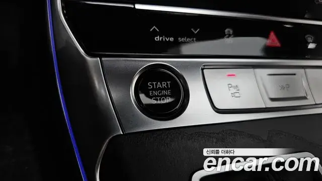 Audi A6 2023 — ფოტო 25/31