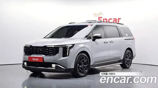 Kia Carnival 2024 — Фото 1/20