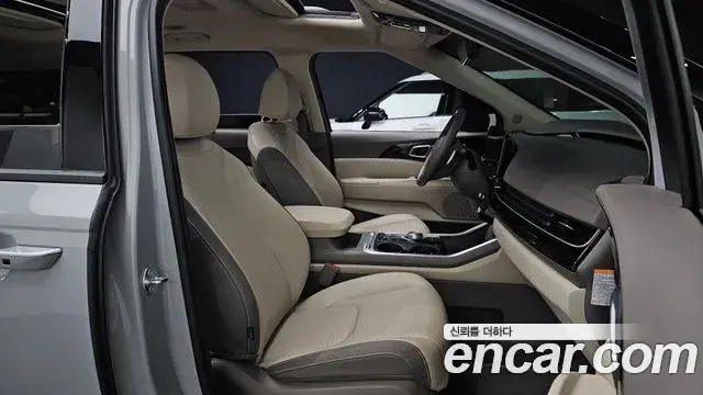 Kia Carnival 2024 — Фото 11/20