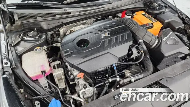 Hyundai The New Avante Hybrid 2022 — ფოტო 15/34