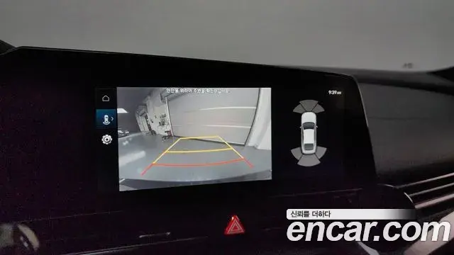 Hyundai The New Avante Hybrid 2022 — ფოტო 17/34