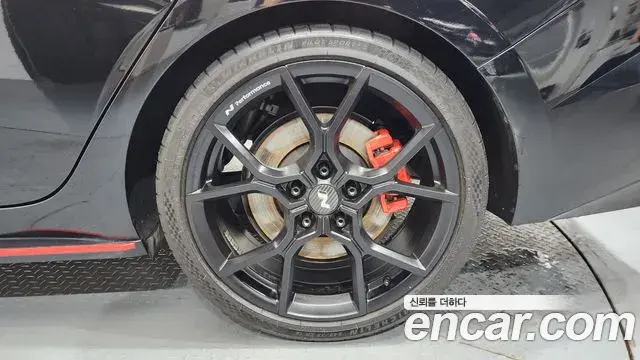Hyundai The New Avante Hybrid 2022 — ფოტო 6/34