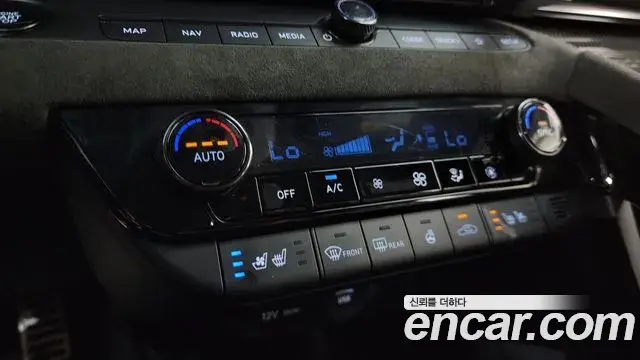 Hyundai The New Avante Hybrid 2022 — ფოტო 32/34