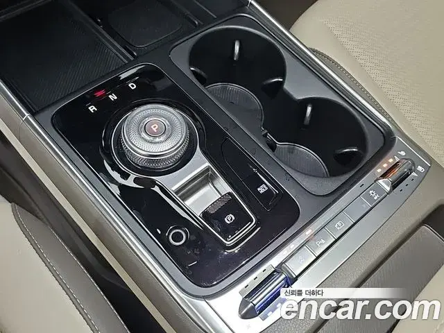 Kia Carnival 2025 — Photo 7/20