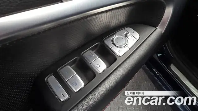 Genesis G70 2019 — Şəkil 23/37