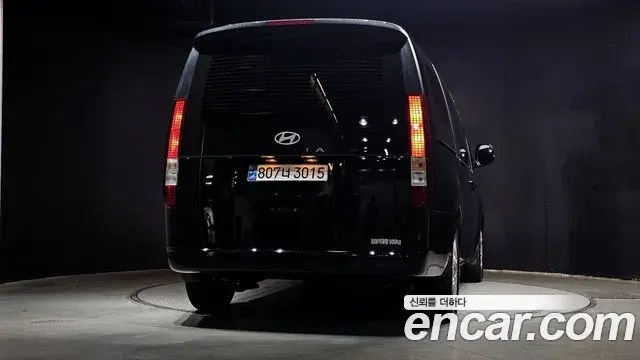 Hyundai Staria 2024 — Şəkil 7/30
