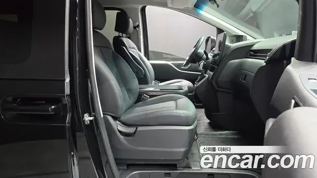 Hyundai Staria 2024 — Şəkil 26/30