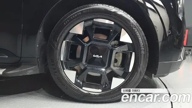 Kia Carnival 2024 — Şəkil 4/35
