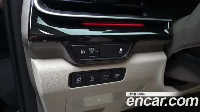 Kia Carnival 2024 — Şəkil 8/35