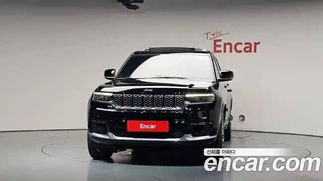 Jeep Grand Cherokee 2023 — Photo 9/38