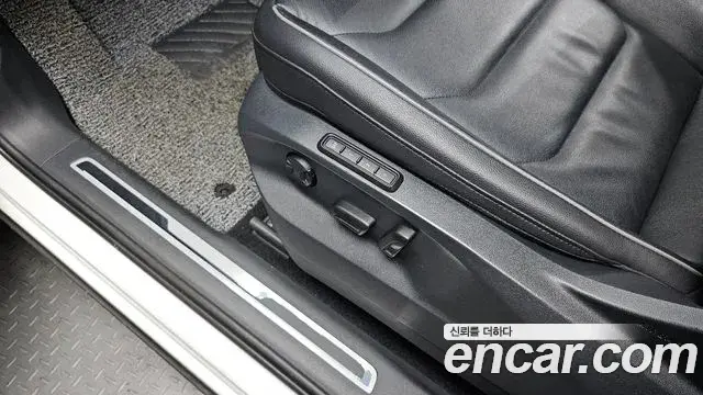 Volkswagen Tiguan 2020 — Photo 5/20