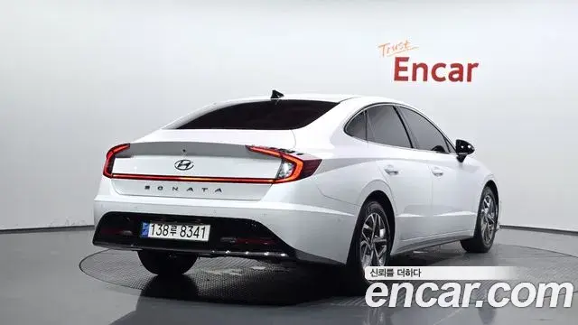 Hyundai Sonata 2022 — Фото 2/20
