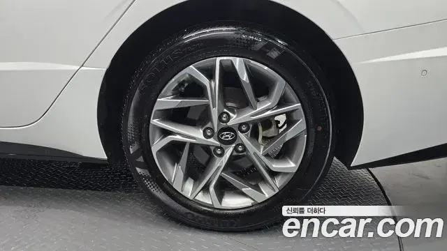 Hyundai Sonata Hybrid 2022 — Şəkil 18/30