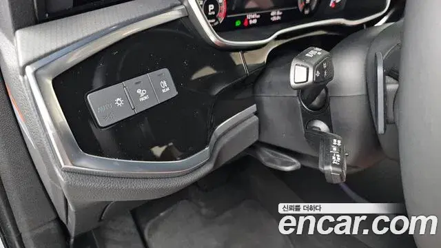 Audi Q3 2025 — ფოტო 24/32