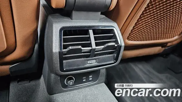 Audi Q3 2025 — ფოტო 1/32
