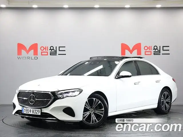 Mercedes-Benz E-Class 2024 — Photo 1/20