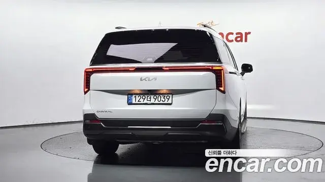 Kia Carnival 2025 — ფოტო 20/32
