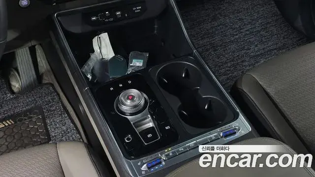 Kia Carnival 2025 — ფოტო 30/32