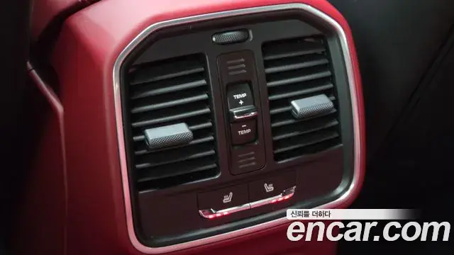 Porsche Macan 2022 — Şəkil 5/30