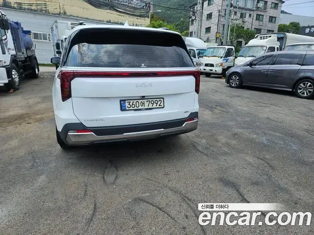 Kia Carnival 2024 — Şəkil 5/13