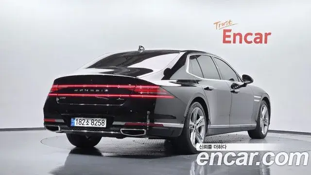 Genesis G90 2022 — ფოტო 10/20