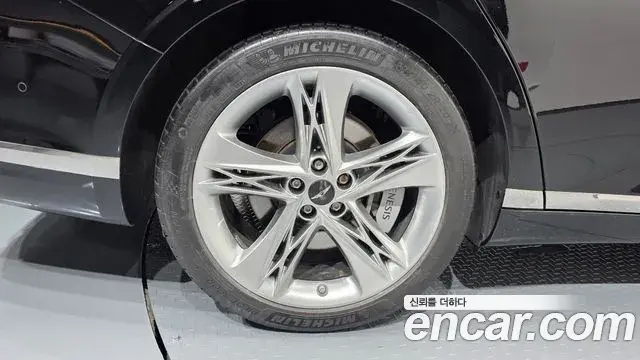 Genesis G90 2022 — ფოტო 9/20