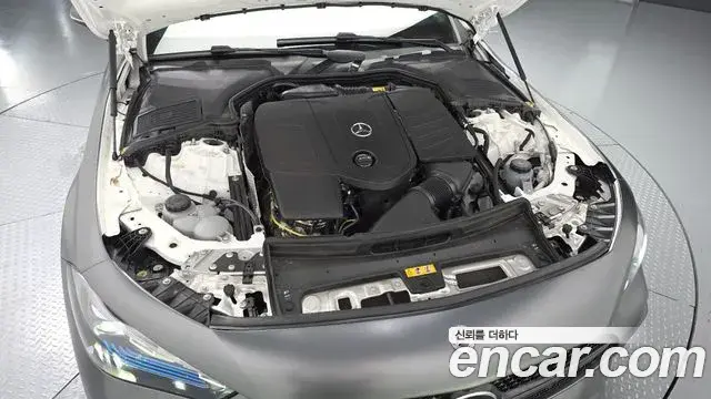 Mercedes-Benz CLE-Class 2025 — Photo 6/20
