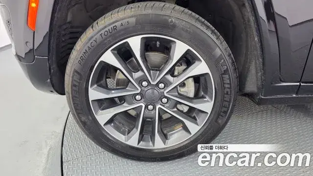 Jeep Grand Cherokee 2021 — Photo 5/38