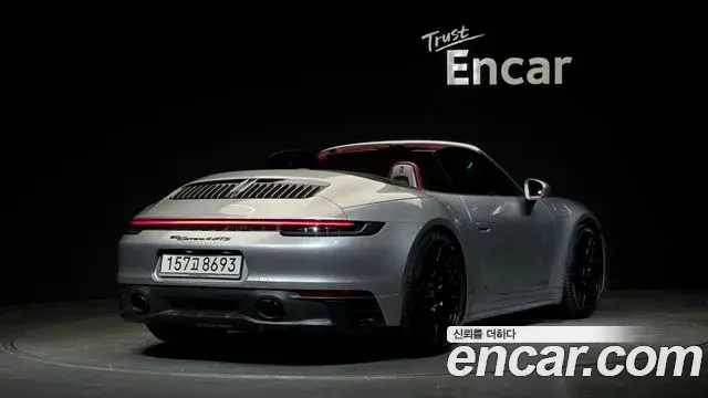 Porsche 911 2023 — Şəkil 9/30
