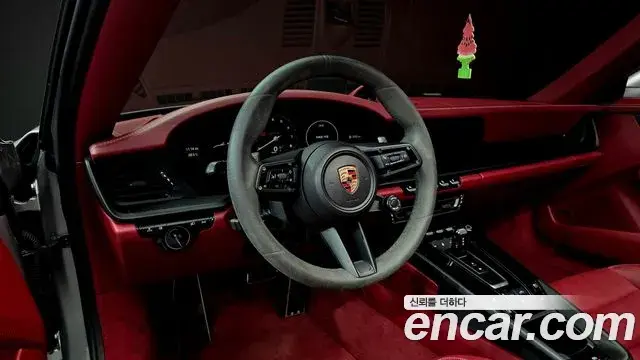 Porsche 911 2023 — Şəkil 17/30