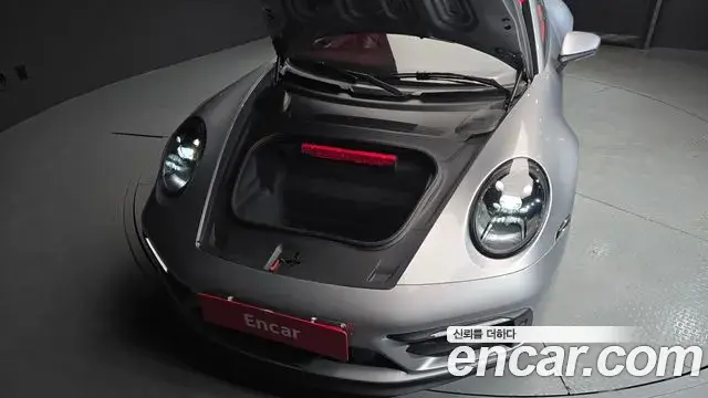 Porsche 911 2023 — Şəkil 19/30