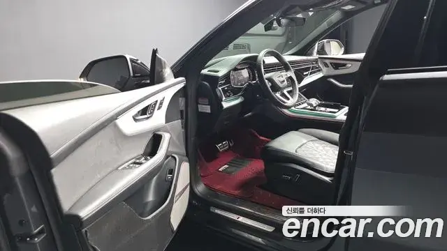 Audi Q8 2023 — ფოტო 11/41