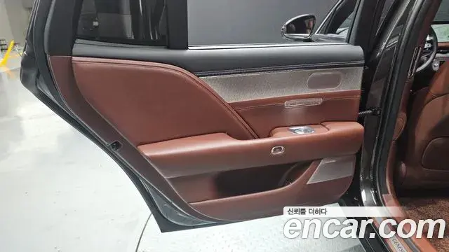 Genesis G90 2022 — Şəkil 10/34